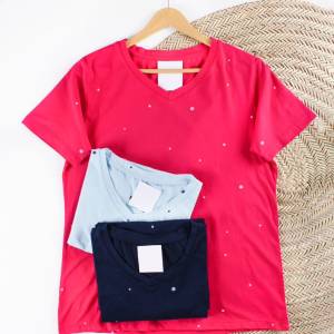 تیشرت یقه هفت خال خالی