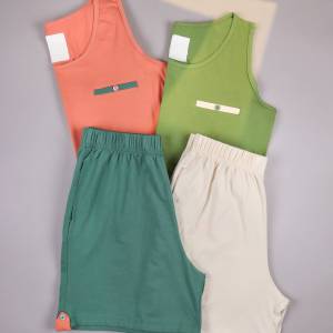 ست تاپ و شورتک دکمه نما